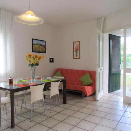 Villa Quiet Charm Near The - Beahost Bibione
