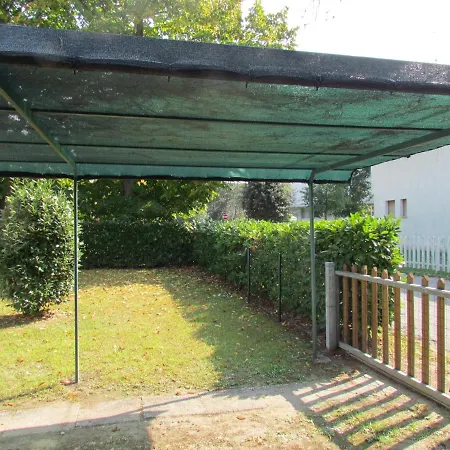 Comfortable With Fenced Garden *