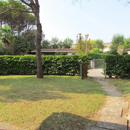 Comfortable With Fenced Garden Βίλα